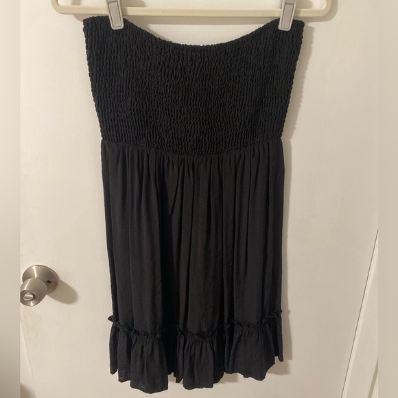 SHEIN Dresses & Skirts - SHEIN Women’s Smocked Black Flowy Dress